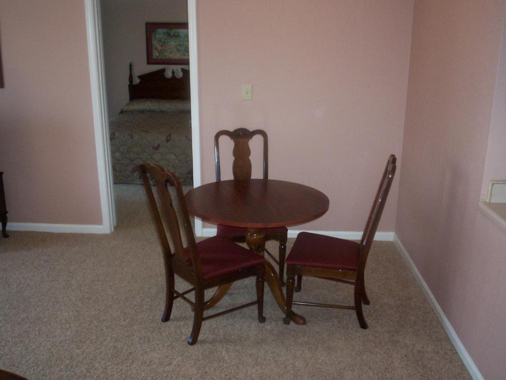 Rime Garden Inn & Suites Irondale Zimmer foto